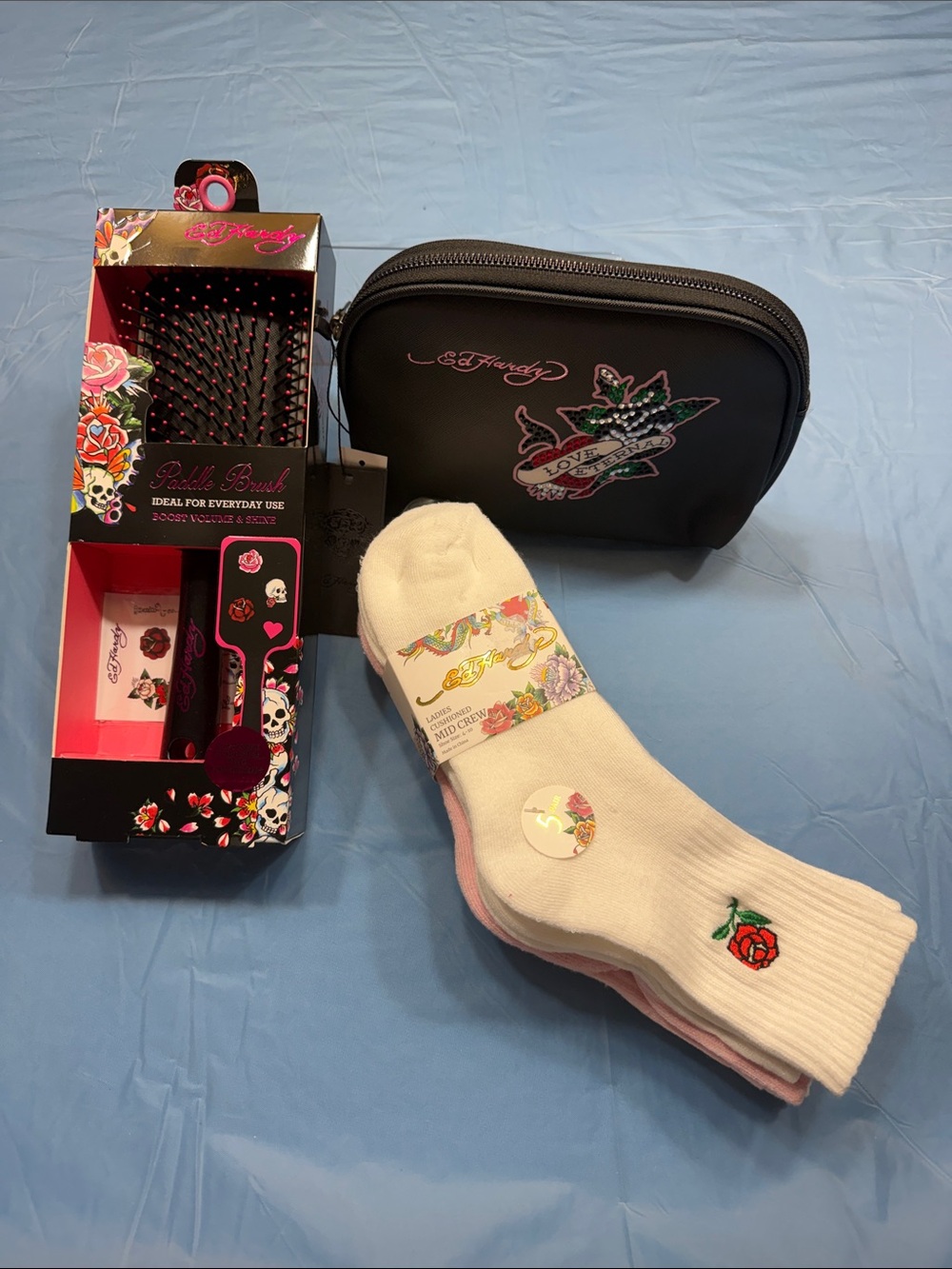 Ed Hardy Black Cosmetic Pouch with EdHardy Brush & 5 pairs of Socks